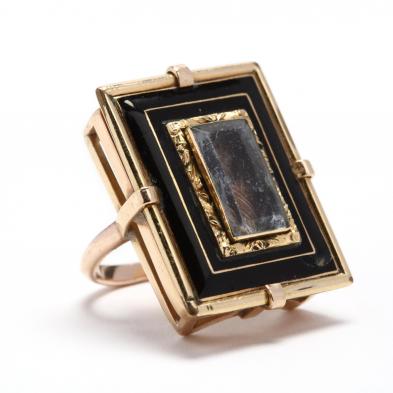 antique-gold-and-enamel-mourning-ring