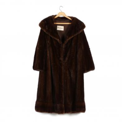 ladies-vintage-full-length-mink-coat
