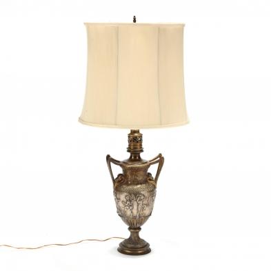 greco-roman-style-bronze-table-lamp