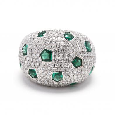 18kt-white-gold-diamond-and-synthetic-emerald-ring