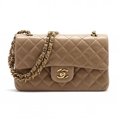 vintage-classic-double-flap-handbag-chanel