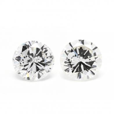 two-loose-round-brilliant-cut-diamonds