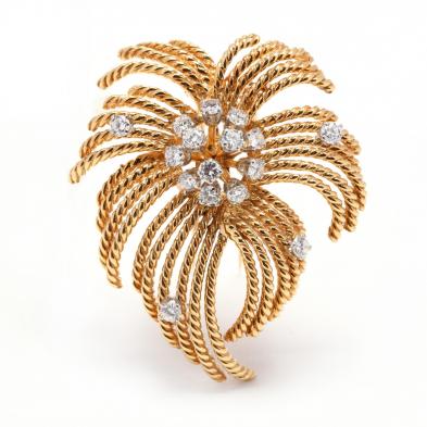 18kt-gold-and-diamond-clip-brooch-van-cleef-arpels