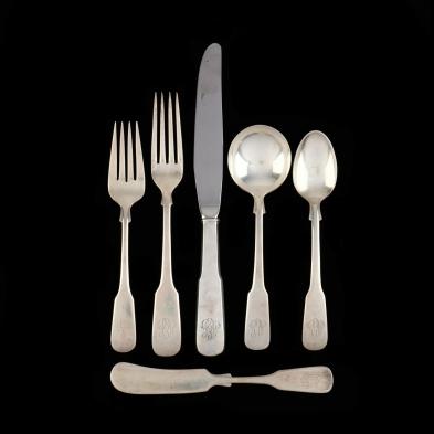 international-1810-sterling-silver-flatware-service