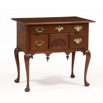 bench-made-queen-anne-style-lowboy