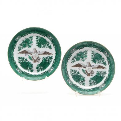 a-pair-of-chinese-export-green-fitzhugh-plates