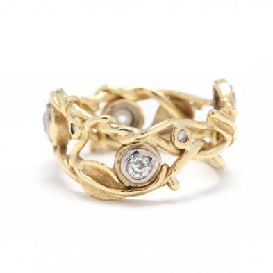 gold-and-diamond-ring