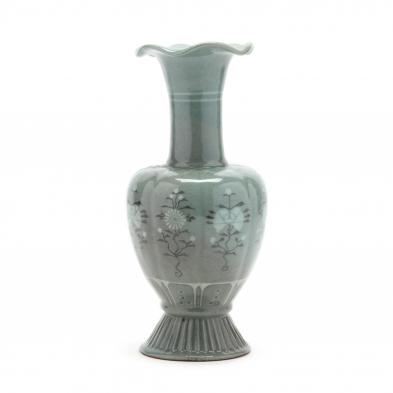 a-contemporary-korean-celadon-vase-signed