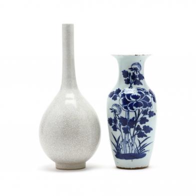 two-chinese-porcelain-vases