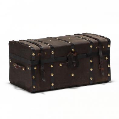antique-carriage-trunk