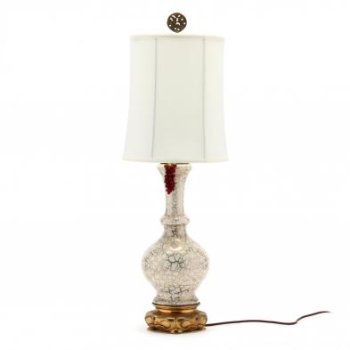 vintage-crackleware-porcelain-table-lamp