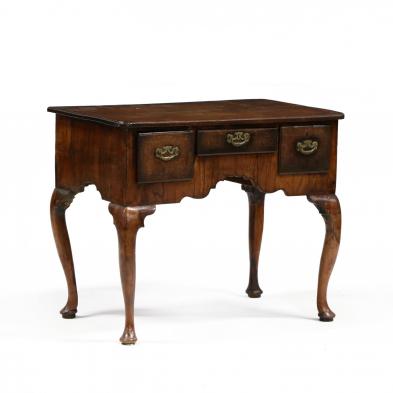 queen-anne-inlaid-dressing-table