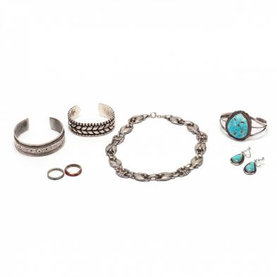group-of-silver-silver-tone-jewelry-items