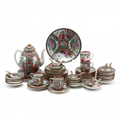 an-assortment-of-chinese-export-porcelain-contemporary