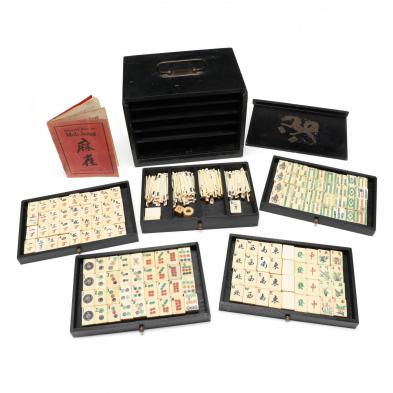 a-vintage-chinese-mahjong-set-in-case