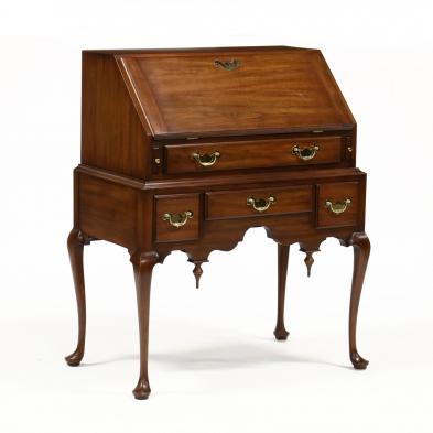 henkel-harris-queen-anne-style-slant-front-desk