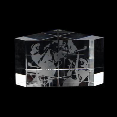 steuben-golfers-prism-paperweight