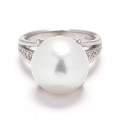 platinum-diamond-and-south-sea-pearl-ring