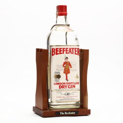 beefeater-london-dry-gin-with-pouring-cradle
