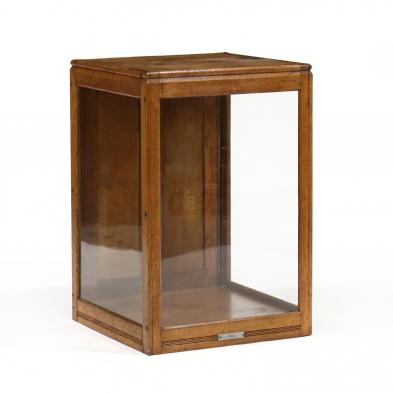vintage-country-store-counter-top-display-case