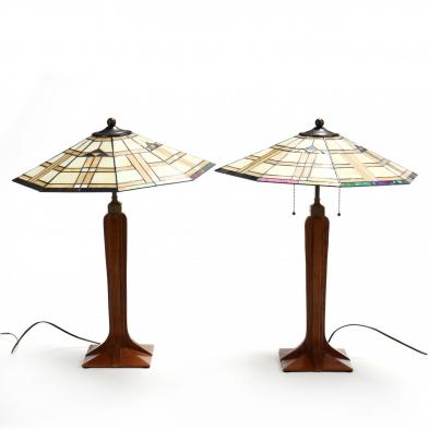 stickley-contemporary-pair-of-stained-glass-table-lamps