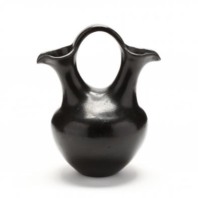 santa-domingo-blackware-wedding-vase-monica-silva