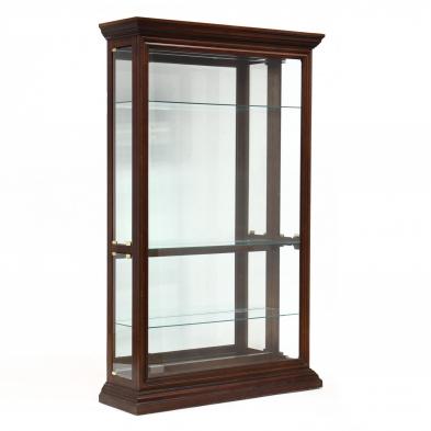 pulaski-contemporary-mahogany-lighted-curio-cabinet