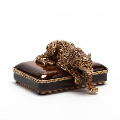 a-leopard-decorated-trinket-box-jay-strongwater