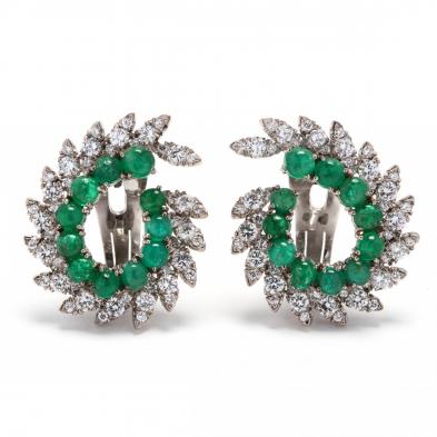 18kt-white-gold-emerald-and-diamond-earrings