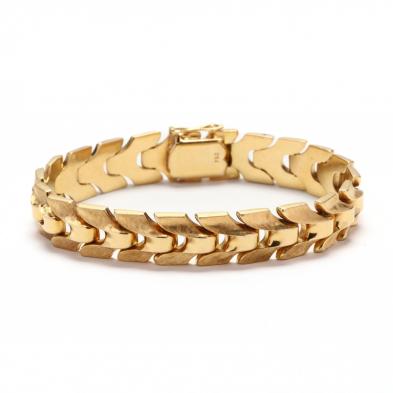 18kt-gold-bracelet