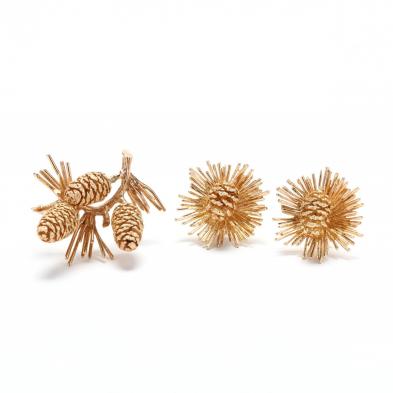 14kt-gold-pine-cone-motif-brooch-and-earclips