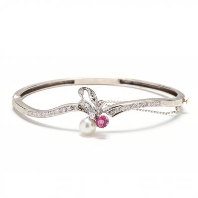 white-gold-diamond-and-ruby-bracelet