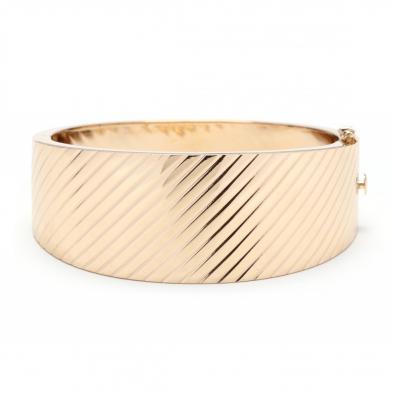 14kt-gold-wide-ribbed-bangle-bracelet