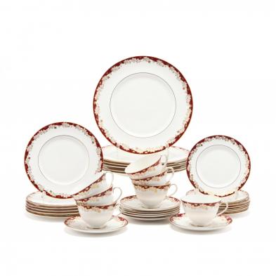 32-piece-partial-set-of-royal-doulton-winthrop-china