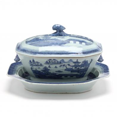 a-chinese-porcelain-canton-lidded-tureen-and-underplate