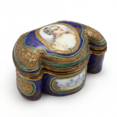 a-serves-style-porcelain-trinket-box