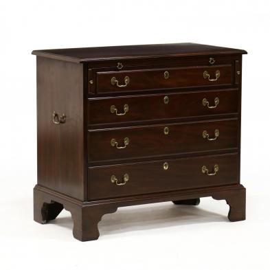 henkel-harris-chippendale-style-mahogany-dressing-chest
