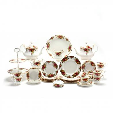 32-pieces-of-old-country-roses-by-royal-albert