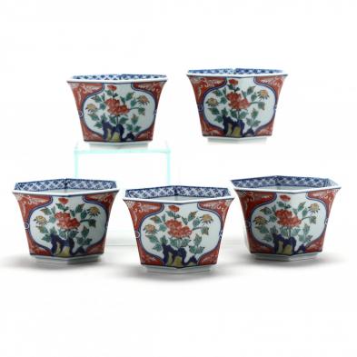 a-set-of-five-japanese-hexagonal-imari-bowls