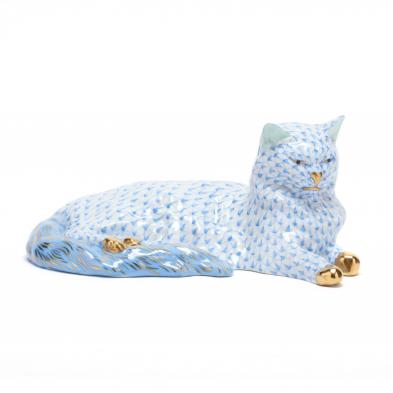 herend-porcelain-relaxed-blue-cat