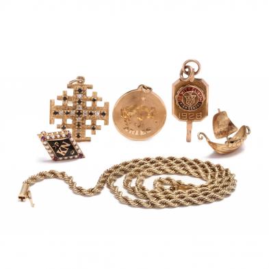 six-gold-jewelry-items