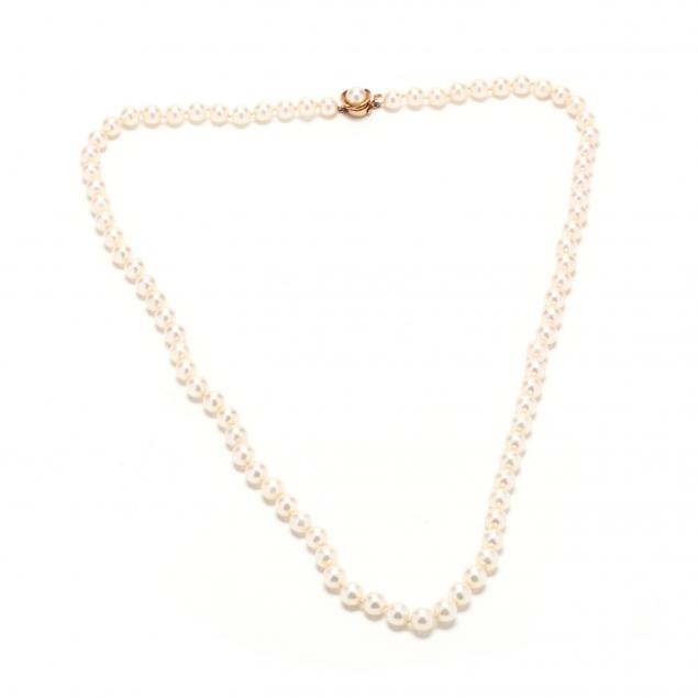 single-strand-pearl-necklace-with-14kt-gold-and-pearl-clasp