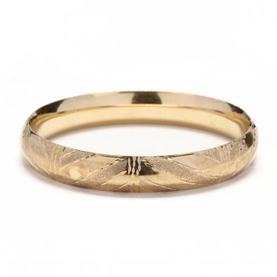 gold-bangle-bracelet