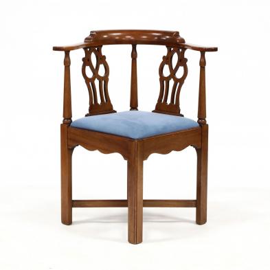 chippendale-style-mahogany-corner-chair