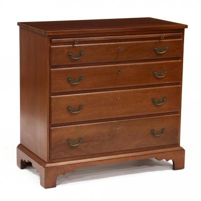 suter-s-chippendale-style-mahogany-bachelor-s-chest