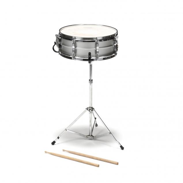 vintage-ludwig-snare-drum-kit