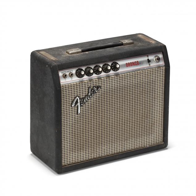 vintage-1975-fender-bronco-tube-amp