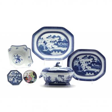 six-items-of-mottahedeh-porcelain-in-the-chinese-tradition