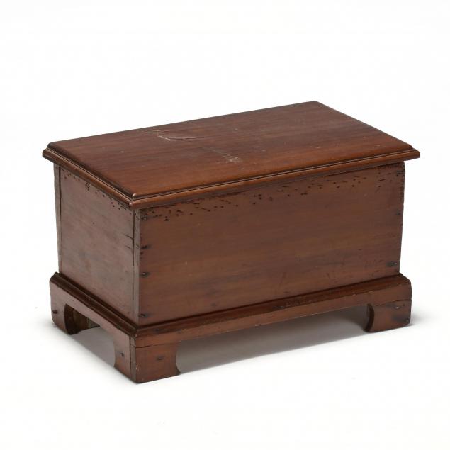 nc-federal-child-s-blanket-chest