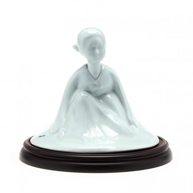 japanese-porcelain-figure-of-a-young-woman